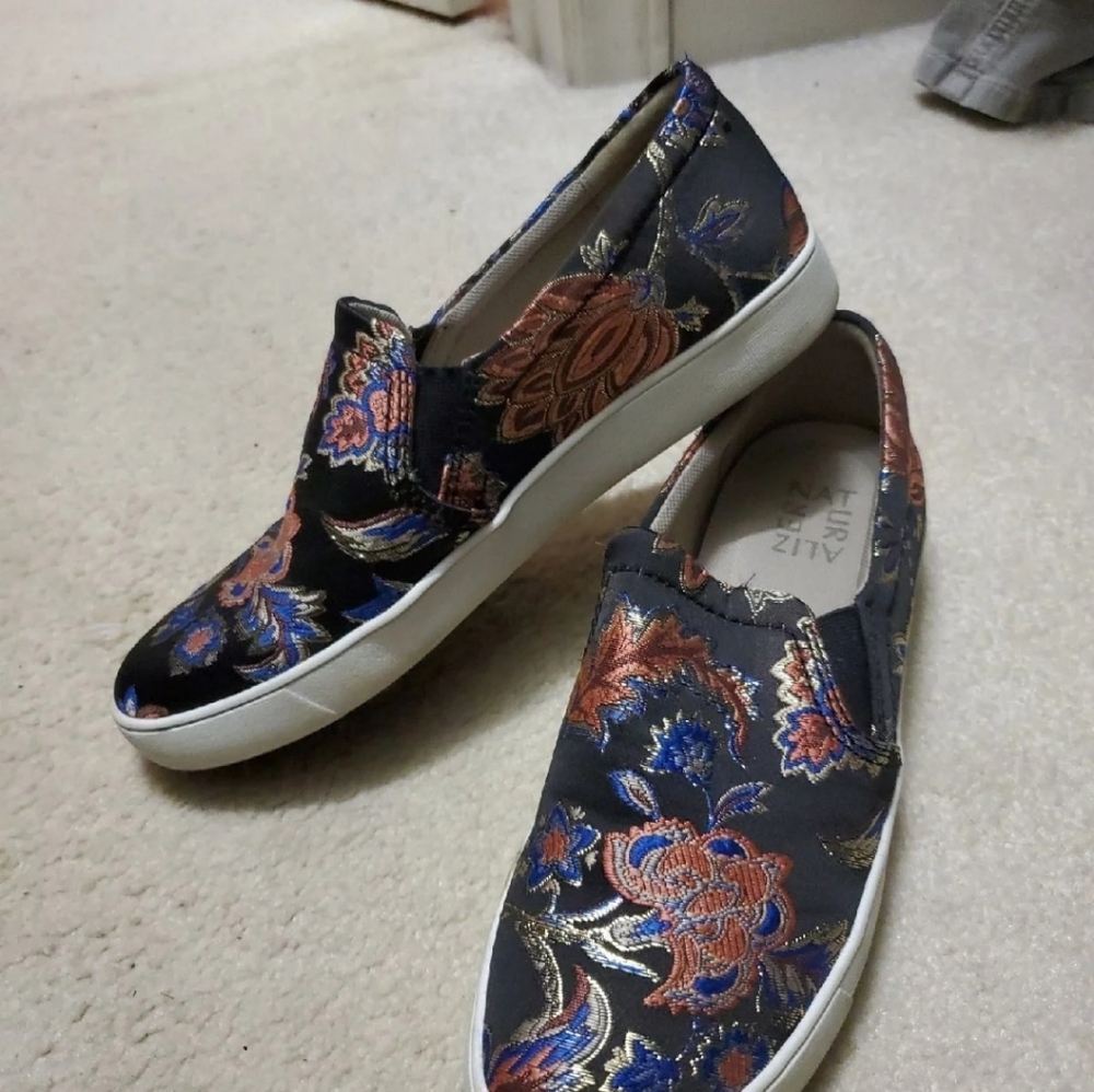 Naturalizer MARIANNE SLIP-ON SNEAKER Size 8